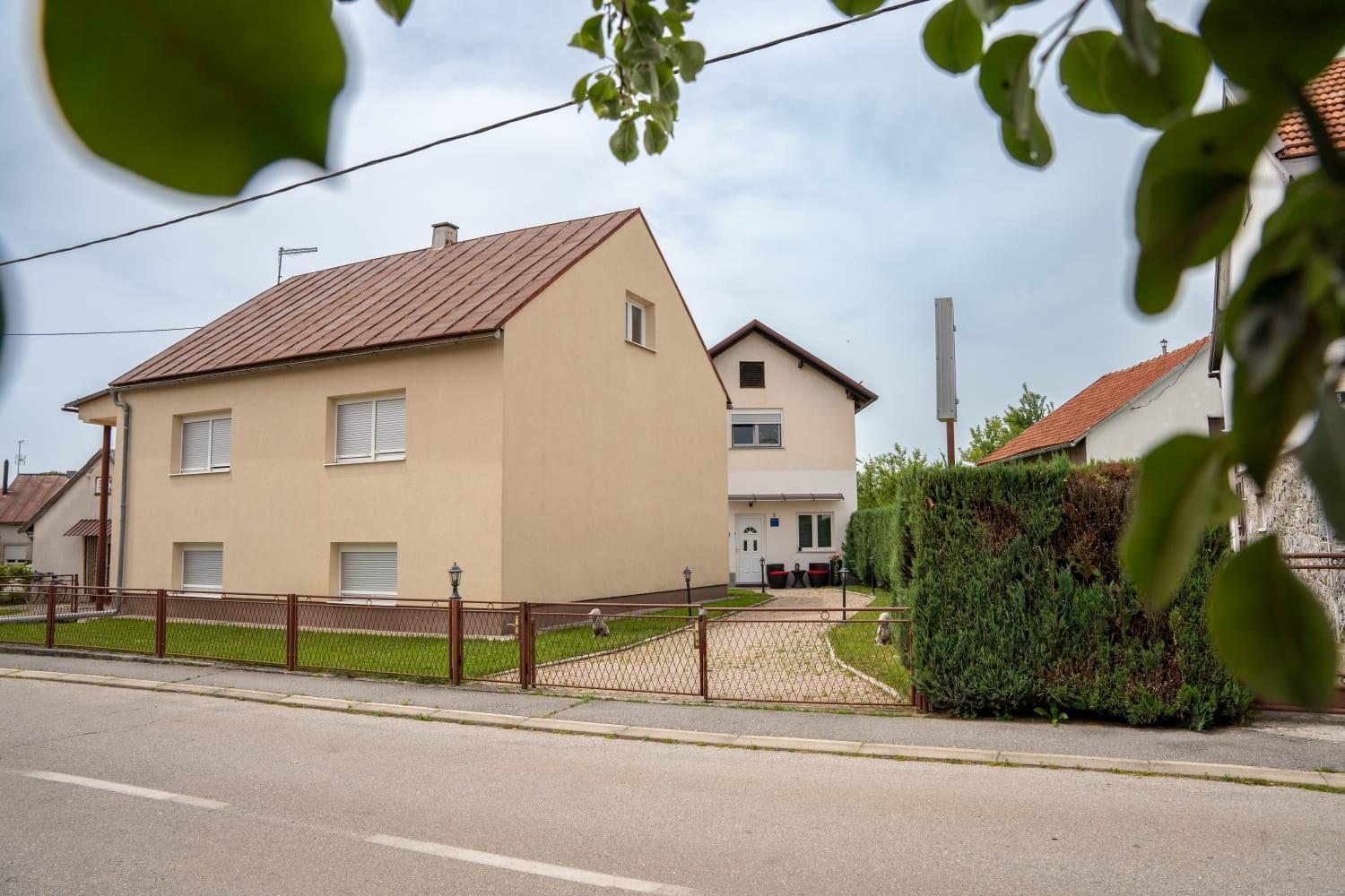 Apartman Mihovil Gospić Exteriör bild